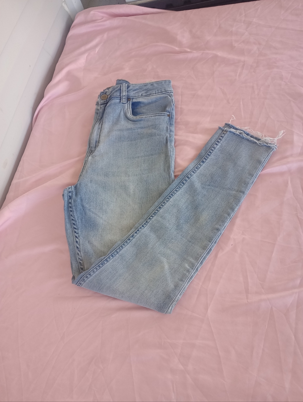 Cali High rise cuffed skinny jeans size 11 women's